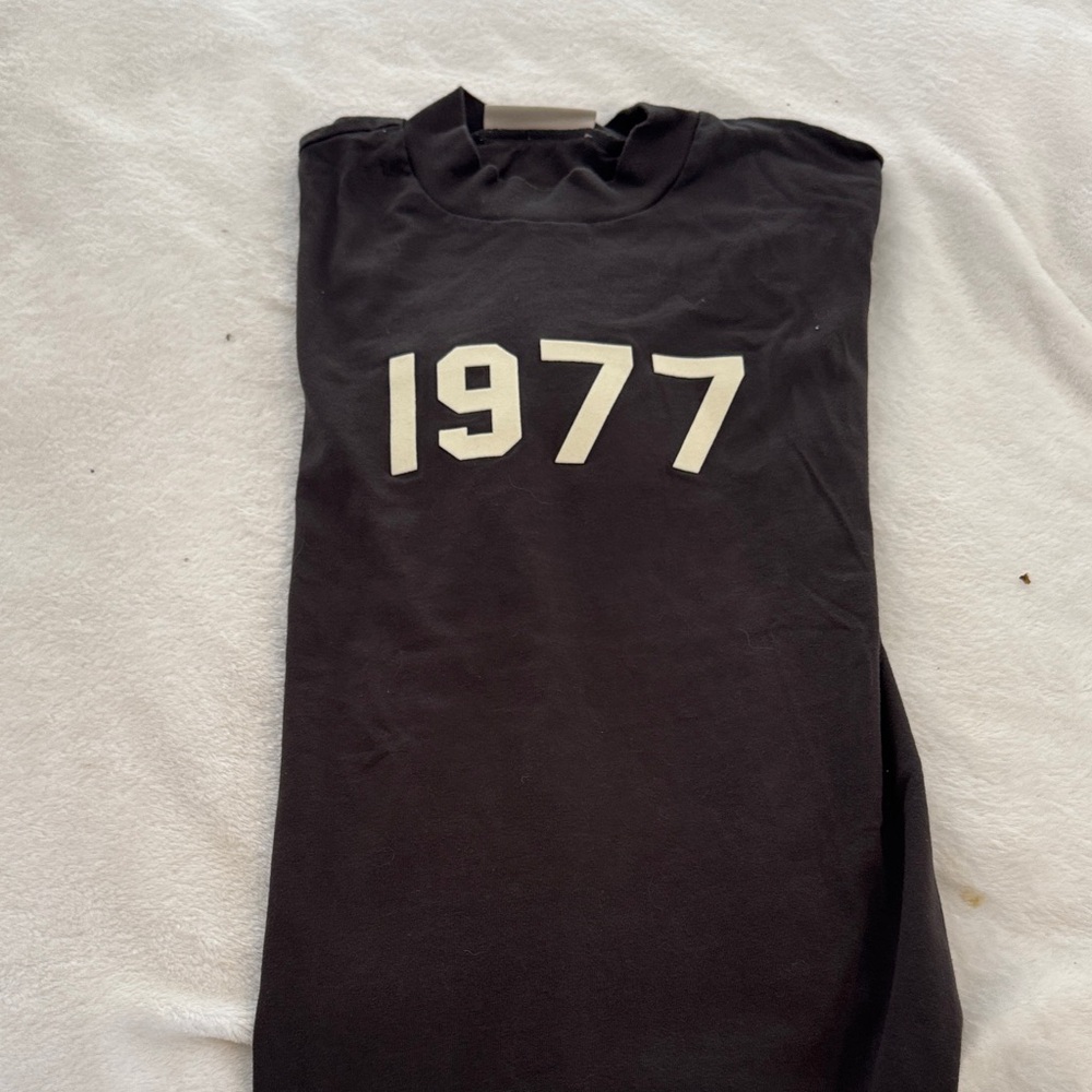 Essentials black/brown T-shirt. Size M closer to L/XL